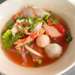 เส้นเล็กเย็นตาโฟ  พิเศษ