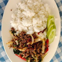 ผัดกะเพราเนื้อสับ, เนื้อชิ้น