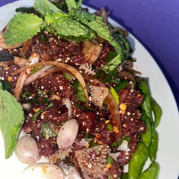 ก้อยเนื้อดิบ