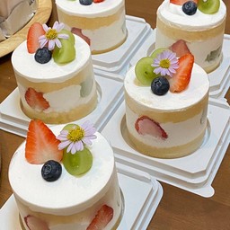 สตรอเบอร์รี่ช็อตเค้ก