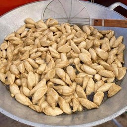 ลูกชิ้นทอดแมวอ้วน