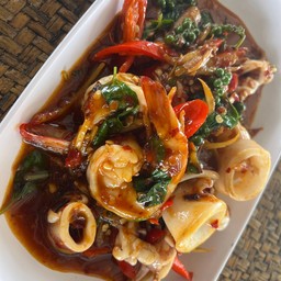 ผัดฉ่าทะเล