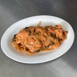 Salmon Fettuccine Pink Sauce