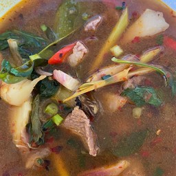 ต้มแซ่บกระดูกอ่อนหมู