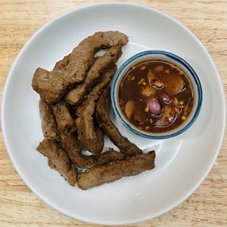 ครัวแม่เล็ก หมูทอด ข้าวแกง ถ.สามัคคี