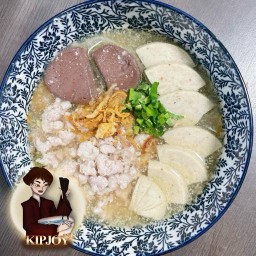 กิ๊ปจ้อย ก๋วยจั๊บญวน & ต้มเส้น กิ๊ปจ้อย ก๋วยจั๊บญวน & ต้มเส้น สาขาสุขุมวิท 62