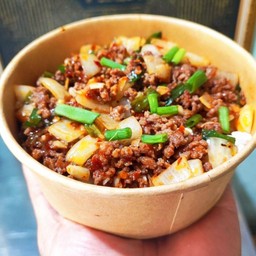 ข้าวเนื้อสับผัดน้ำพริกเผา