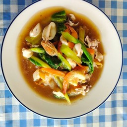 ราดหน้าทะเล