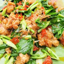 ผัดคะน้าไก่ทอดราดข้าว