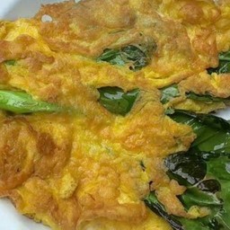 ข้าวหน้าไข่เจียวต้นคะน้า