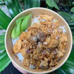 ไก่กระเทียม