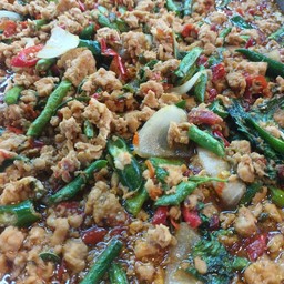 ผัดกระเพราไก่
