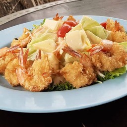 สลัดกุ้งทอด