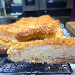 หมูกรอบ 500 กรัม