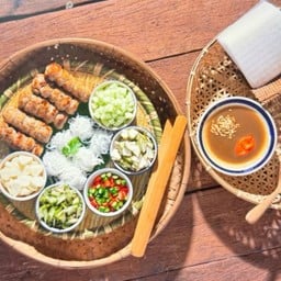 แหนมเนือง พร้อมทาน ชุดใหญ่