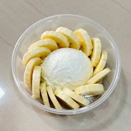 กรีกโยเกิร์ต+ กล้วยหอม แถมฟรีน้ำผึ้ง