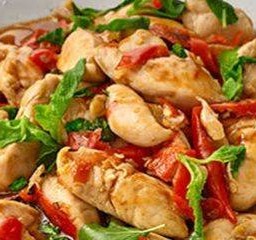 ข้าวราดกระเพราไก่