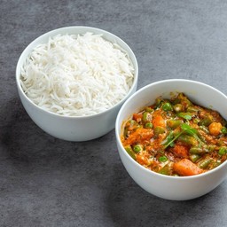 SUBZIYAN DE MILLINIYAN WITH STEAMED RICE