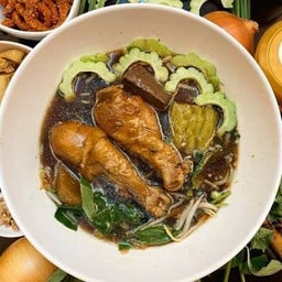 เกาเหลาไก่น่องล้วนพิเศษ(น่องไก่2น่อง)