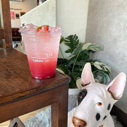 สตรอเบอรี่ โซดา