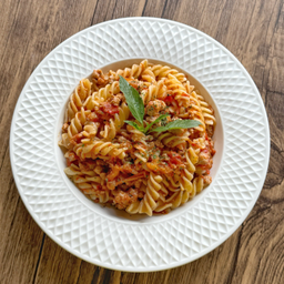 พาสต้าน้ำพริกอ่อง Pasta with Northern Thai Tomato Chili Sauce