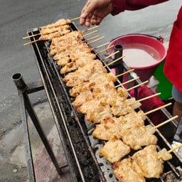 หมูปิ้งของโปรด ประชาอุทิศ 74/2