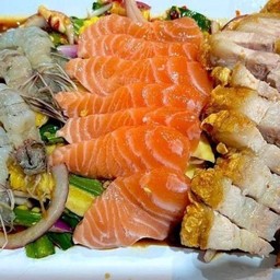 ยำรวมสามเกลอ