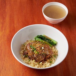 บะหมี่คลุก(แห้ง)หมูอบ