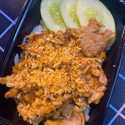 หมูชิ้นกระเทียม