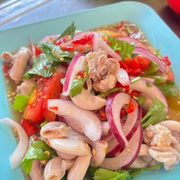 ยำใส้ตัน