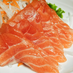 แซลมอนซาชิมิ