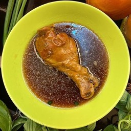 น่องไก่ตุ๋น 1 น่อง