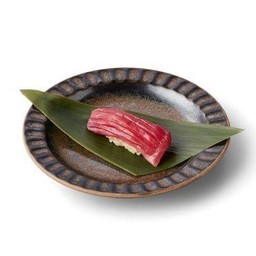 ซูชิปลาทูน่าส่วนกลางลำตัว