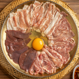 ชุดหมูกระทะกลางพร้อมชุดผัก M