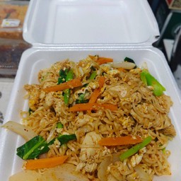 ครัวผัวขี้เมา ตรงข้าม รับซื้อของเก่า