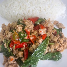 ข้าวราดกระเพราหมูสับ