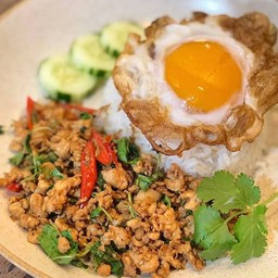 กะเพราไก่กะต๊ากๆ