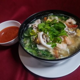 สุกี้น้ำ    หมู   ไก่  โปรดระบุ