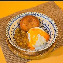 ไอศกรีมนัวร์ไข่เค็ม