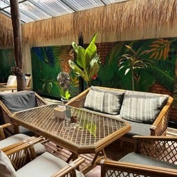Noah’s Ark Cannabis Bar Restaurant HOSTEL