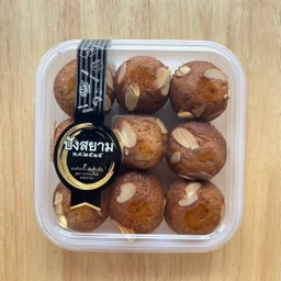 เค้กกล้วยหอมอัลมอนด์-เจ