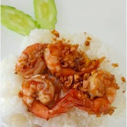 กุ้งกระเทียมราดข้าวกุ้ง 5 ตัว