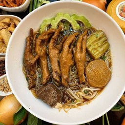 ก๋วยเตี๋ยวไก่ตีนล้วนพิเศษ(ตีน5)