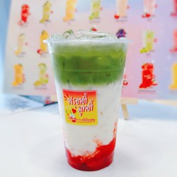 มัทฉะ นมสดสตอเบอรี่