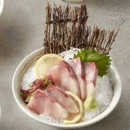 ซาชิมิปลาหางเหลือง