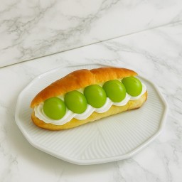 ขนมปังเกลือไซมัสคัสครีมสด Shine muscat shiopan