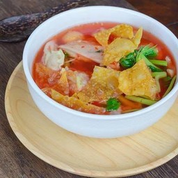 บะหมี่เหลืองเย็นตาโฟต้มยำ