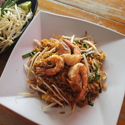 ผัดไทย กุ้งสด Shrimp Pad Thai