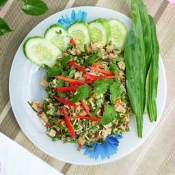 ยำปลาเค็ม