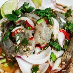 ยำกุ้งสด